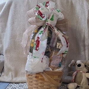 Bath & Body Works Festive Gift Basket with Red and Gold Accents